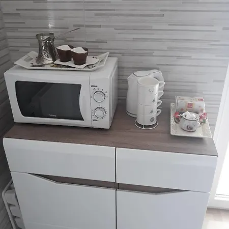 Stan Apartman Osmic شقة