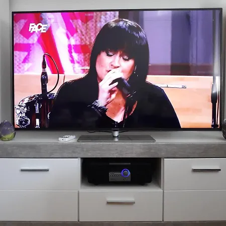 Stan Apartman Osmic شقة *